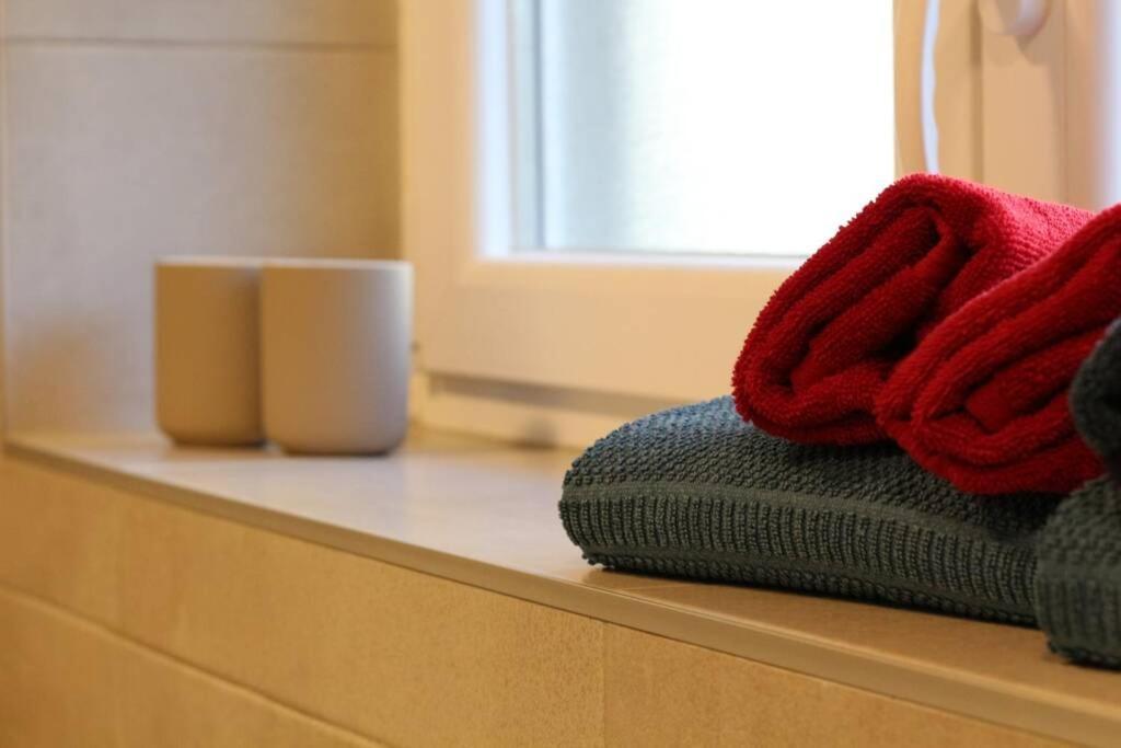 Fast Friend - Cozy Apartment In The Center With Private Garage Rijeka Exteriör bild