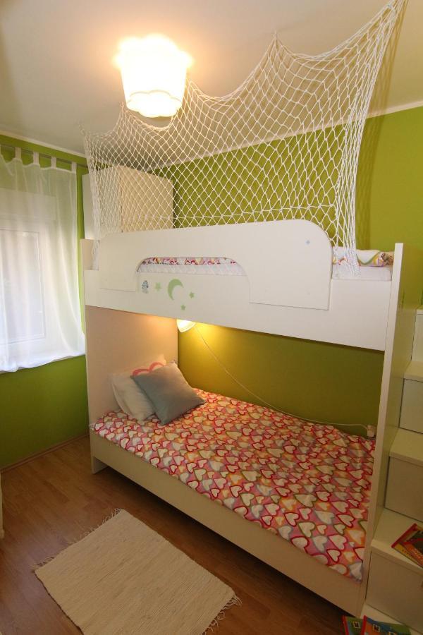 Fast Friend - Cozy Apartment In The Center With Private Garage Rijeka Exteriör bild